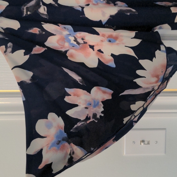 Floral Duster - Picture 2 of 4